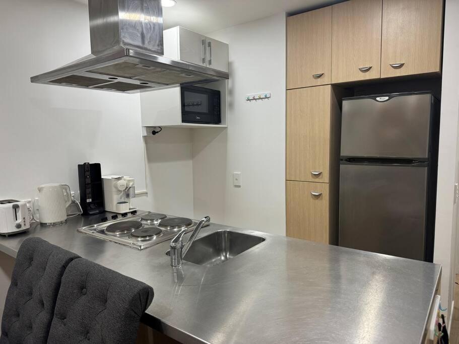 Stunning 3 Bd - 2 Bth City Apt - Pool & Carpark 奥克兰 外观 照片