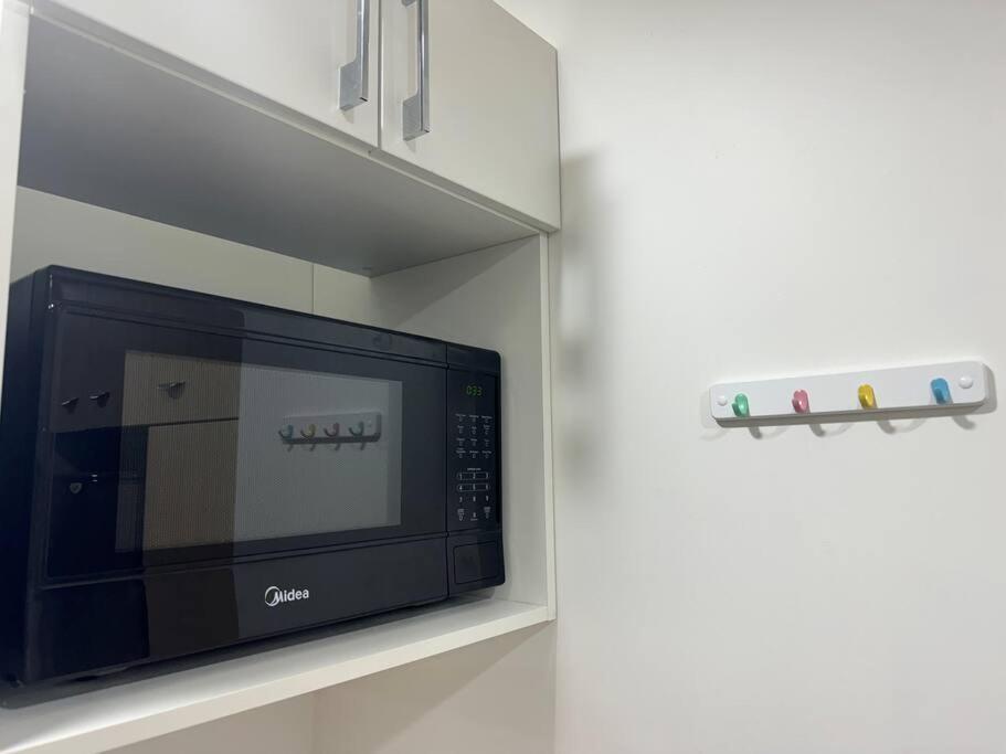 Stunning 3 Bd - 2 Bth City Apt - Pool & Carpark 奥克兰 外观 照片