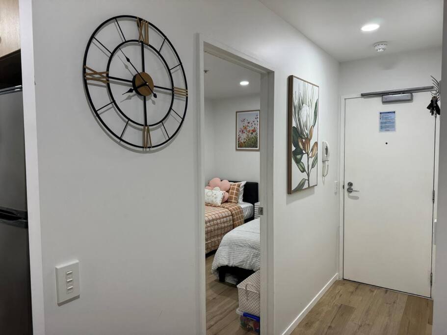 Stunning 3 Bd - 2 Bth City Apt - Pool & Carpark 奥克兰 外观 照片