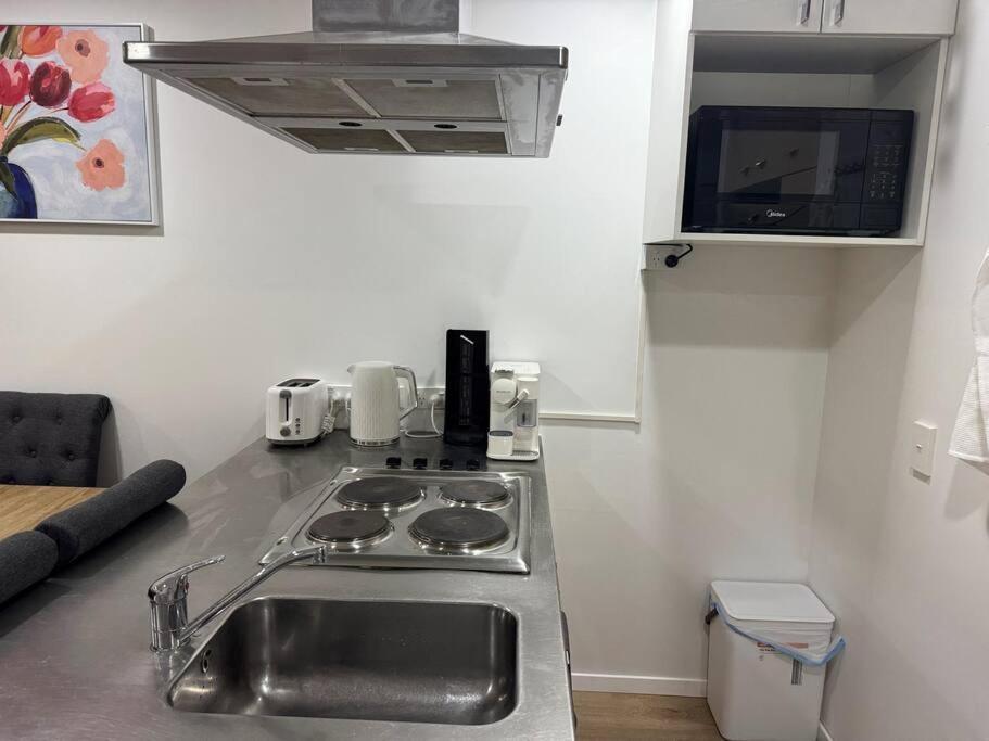 Stunning 3 Bd - 2 Bth City Apt - Pool & Carpark 奥克兰 外观 照片