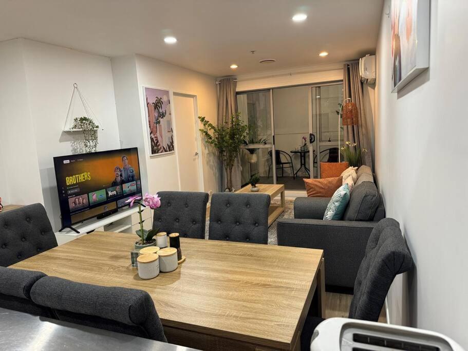 Stunning 3 Bd - 2 Bth City Apt - Pool & Carpark 奥克兰 外观 照片